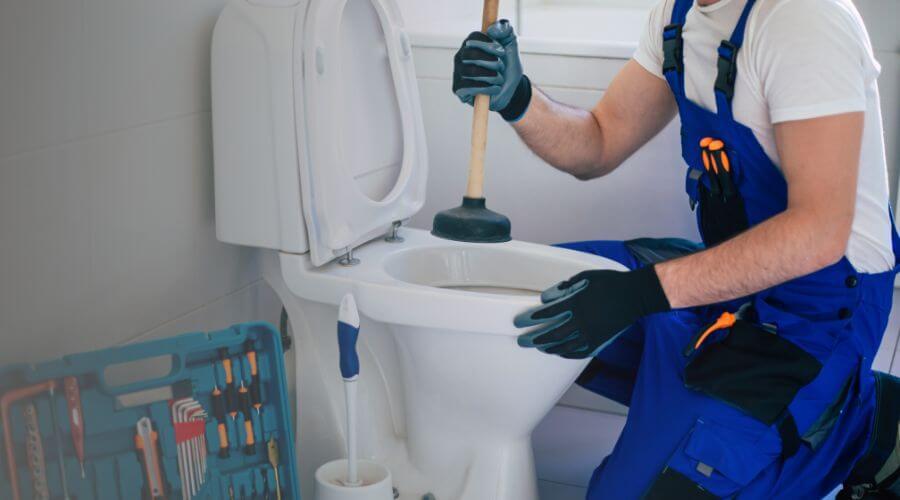 Expert burst pipe repair services in Lansing, MI